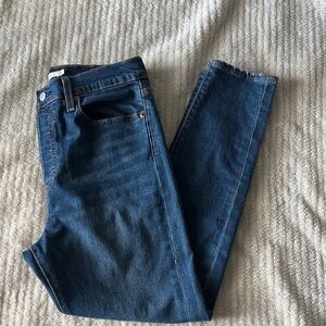 Levis Button-Fly Wedgie Skinny Blue Women's Jeans. Size 31.